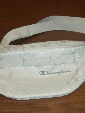Champion Large Fanny Pack Biege Waist